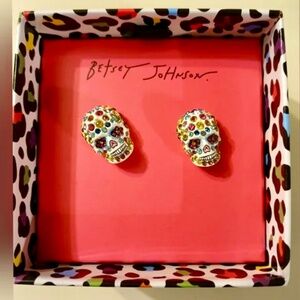 Betsey Johnson Halloween NWT/NIB Sugar Skull Stud Earrings STUNNING